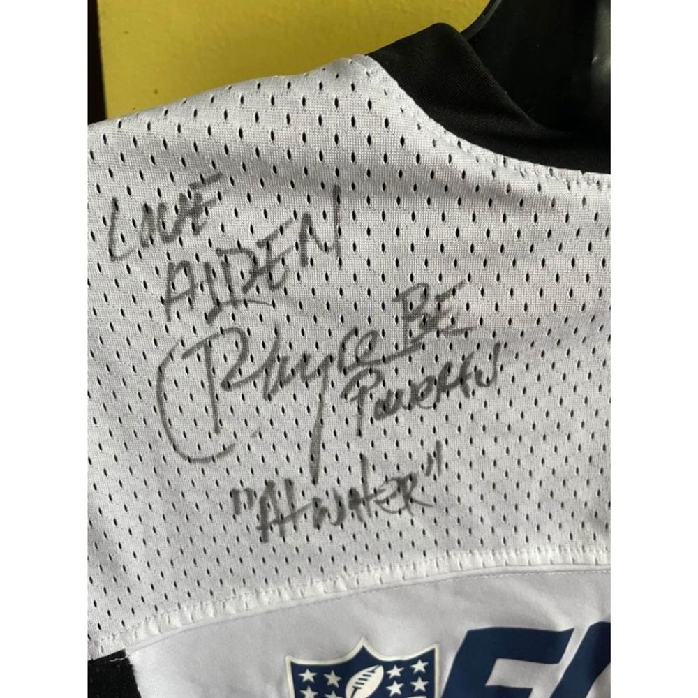 NFL Atlantic Falcons jersey autographed reversible size medium - Picture 4 of 6